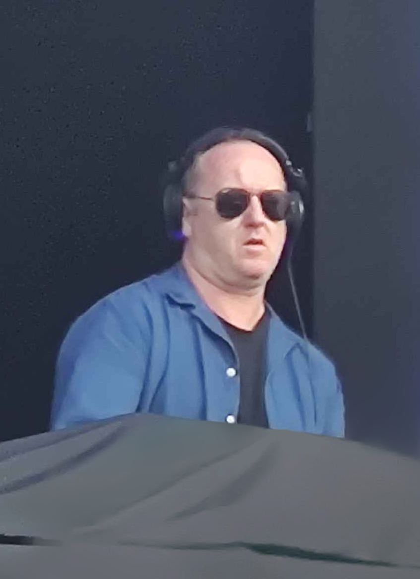 sasha barrese net worth - Article 3